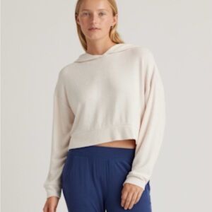 Quince Women's Off-White Hooded Cropped Sweater